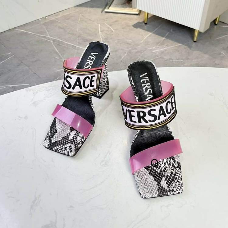Picture of Versace Shoes _SKUVersacesz35-406CM920398.5CMWN1204